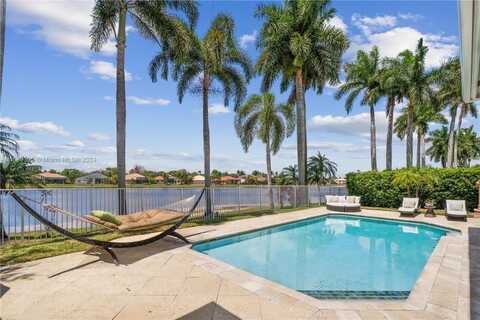 2942 Medinah, Weston, FL 33332