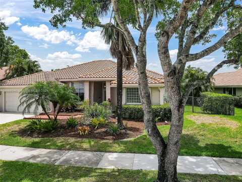 784 Heron Rd, Weston, FL 33326