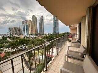 210 174th St, Sunny Isles Beach, FL 33160