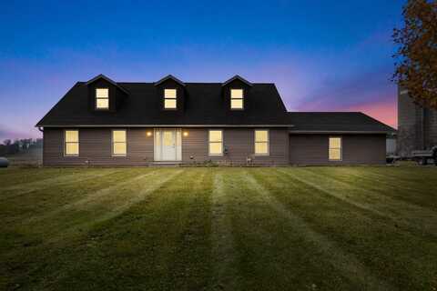 N4531 Lilac Rd, Iron Ridge, WI 53035