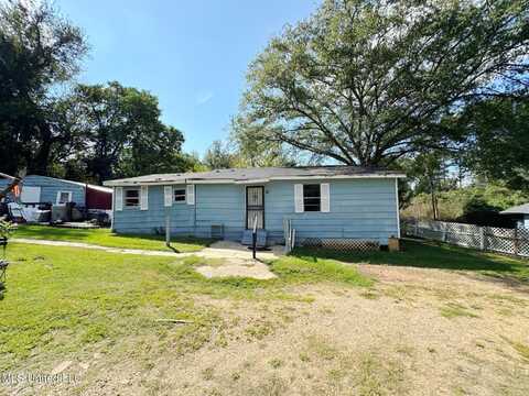 220 Pin Oak Drive, Jackson, MS 39213