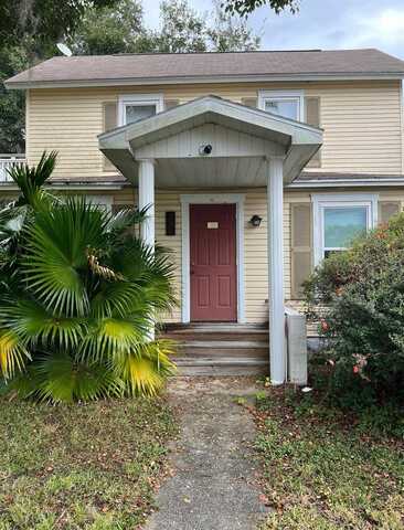 530 S HIGHLAND STREET, MOUNT DORA, FL 32757