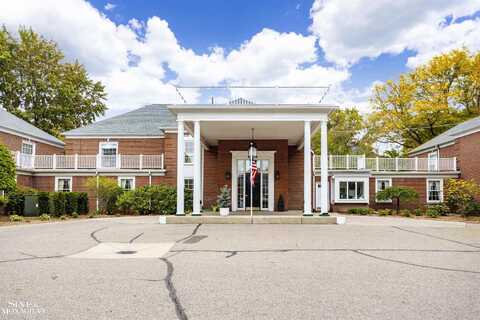 17111 E Jefferson, Grosse Pointe, MI 48230