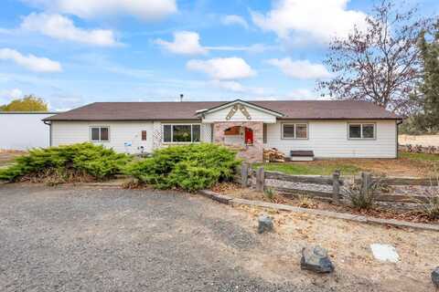 775 SE Tumbleweed Lane, Madras, OR 97741