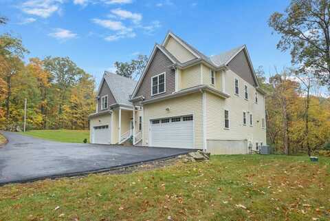 233 Green St, Boylston, MA 01505