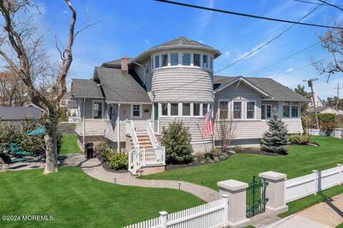 4 River Avenue, Monmouth Beach, NJ 07750