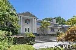 212 Sunset Road, Laurel, NY 11771