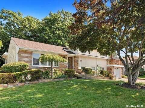 121 East Drive, Massapequa, NY 11758