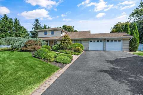 109 Caramel Road, Commack, NY 11725