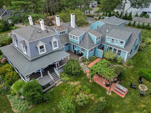 338 Foreside Road, Falmouth, ME 04105