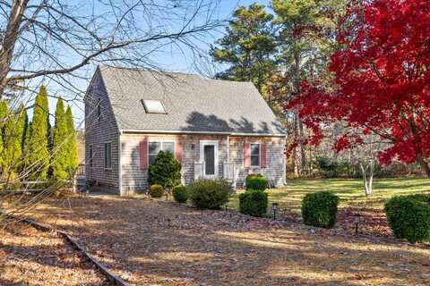 13 Flamingo Drive, Edgartown, MA 02539