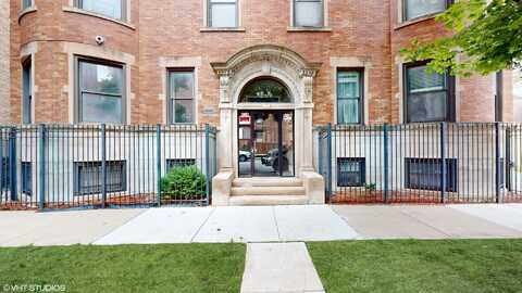 112 E 50th Street, Chicago, IL 60615