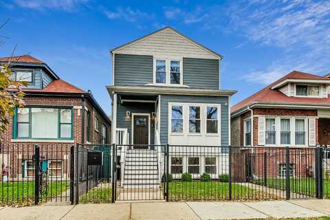 3021 N Troy Street, Chicago, IL 60618