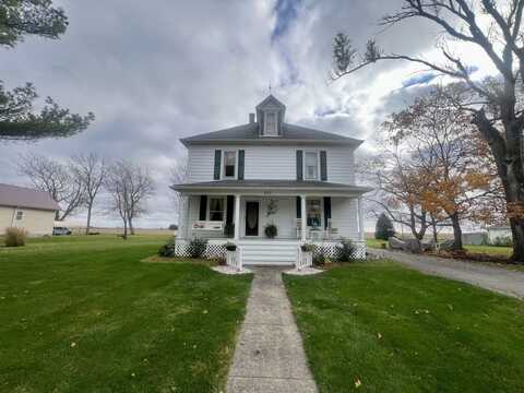 307 5th Street, Ivesdale, IL 61851