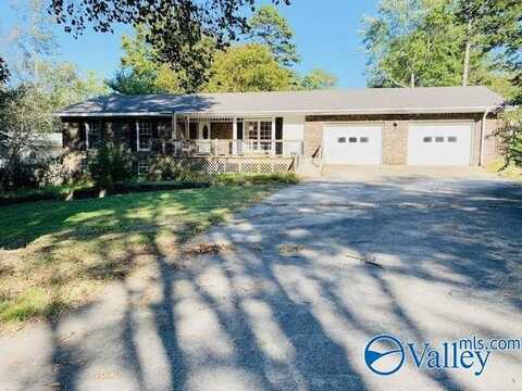 136 3rd Avenue W, Grant, AL 35747