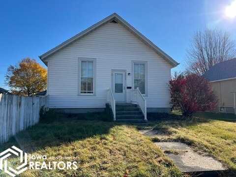 1916 Laurel St, Burlington, IA 52601