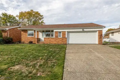 6200 Yorktown Drive, Parma, OH 44134