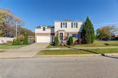 2424 Warrensville Center Road, University Heights, OH 44118