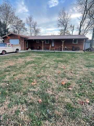 608 Beech Street, Newcomerstown, OH 43832