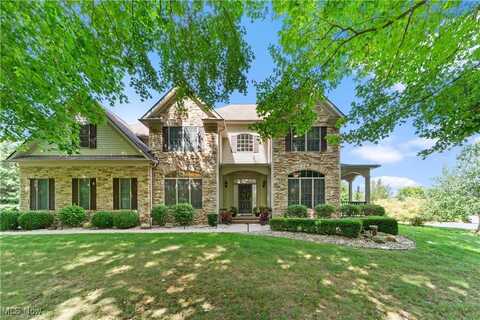 11750 Ascot Lane, Chagrin Falls, OH 44023