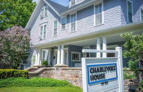 202 S Michigan, Charlevoix, MI 49720