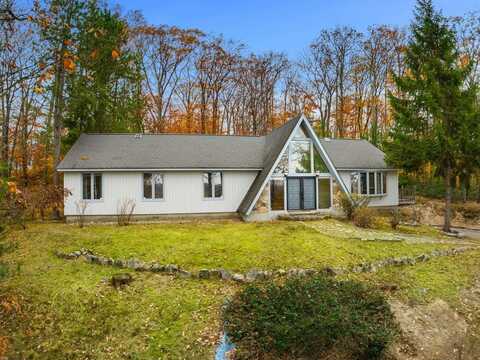 75 Olde Lantern Road, Bedford, NH 03110