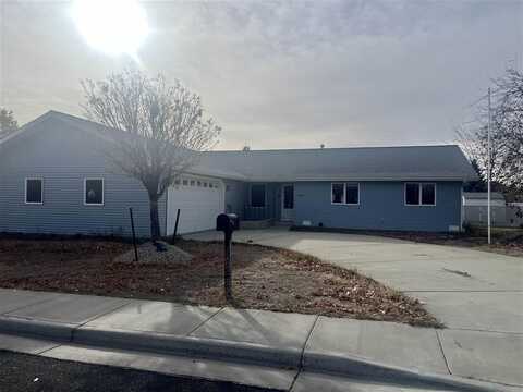 1010 Avenue E, Powell, WY 82435