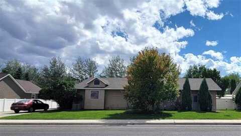 2132 Cougar Ave, Cody, WY 82414