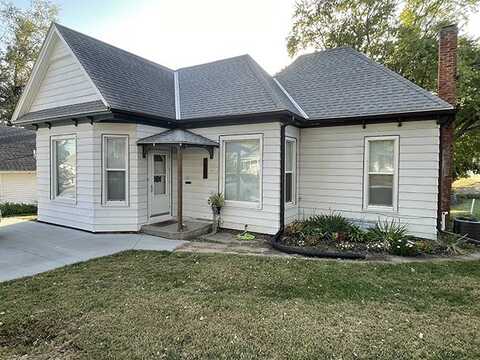 304 N. Locust Street, Glenwood, IA 51534