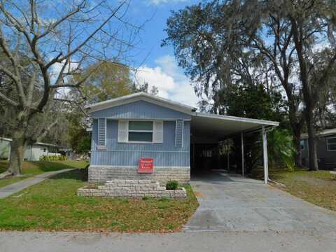 3828 Oakcrest Lane, Zephyrhills, FL 33541