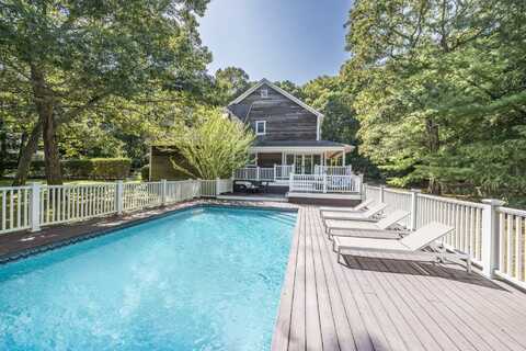 27 Ocean Parkway, East Hampton, NY 11937