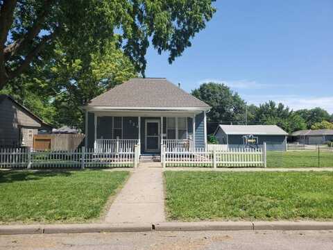 529 East 8th Street, Concordia, KS 66901