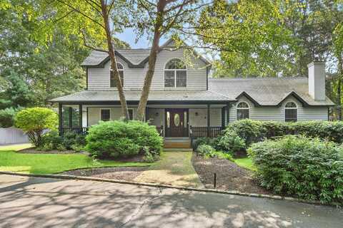 31 Tredwell Lane, Sag Harbor, NY 11963