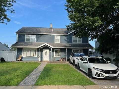 57 Acorn Ln, Levittown, NY 11756