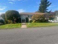 284 Irving Ave, Deer Park, NY 11729