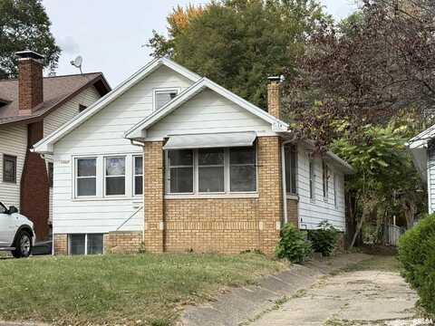 1327 E NEBRASKA Avenue, Peoria, IL 61603