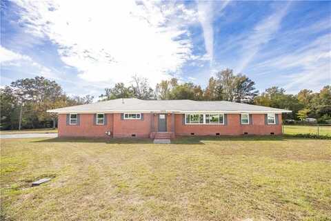 7808 Mullin Road, Smiths Station, AL 36877