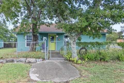 517 N Church St, ROCKPORT, TX 78382