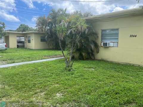 2244 Arthur St, Hollywood, FL 33020