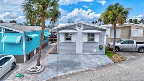 1094 Nettles Blvd, Jensen Beach, FL 34957