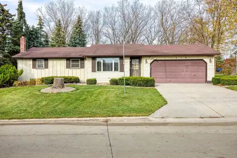 1316 W EDMUND Drive, APPLETON, WI 54914