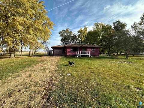 1558 Front St, Lake Benton, MN 56149