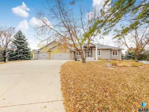 1505 S Sierra Cir, Sioux Falls, SD 57110