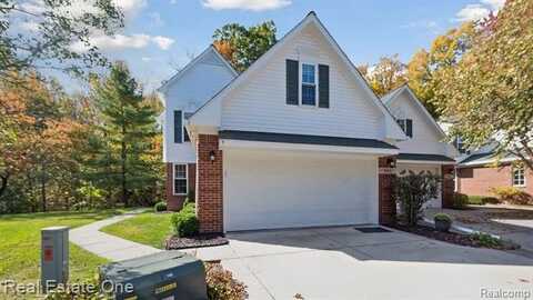 650 Chestnut Drive, Wixom, MI 48393