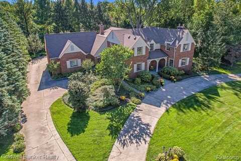 3465 S BRADWAY Boulevard, Bloomfield Hills, MI 48301