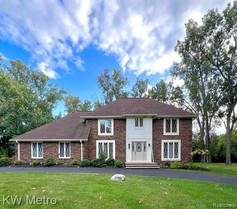 38627 SOUTHFARM Lane, Northville, MI 48167