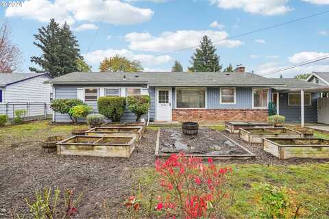 3738 SE WAKE ST, Milwaukie, OR 97222