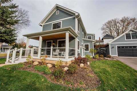 923 5th Street N, Stillwater, MN 55082