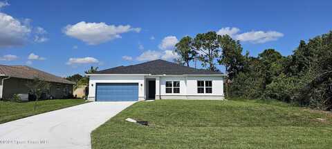 143 Pelican Island Place, Sebastian, FL 32958