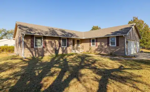 814 N Hoover, Wichita, KS 67212